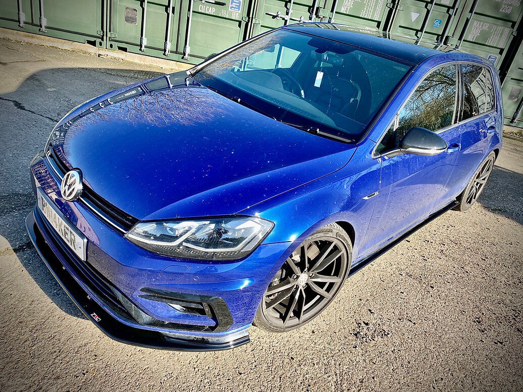 TRC Volkswagen Golf MK7.5 R Side Skirt Splitters