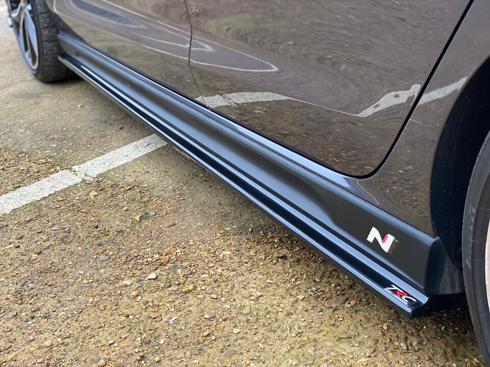 TRC Hyundai I30N Side skirt Splitters