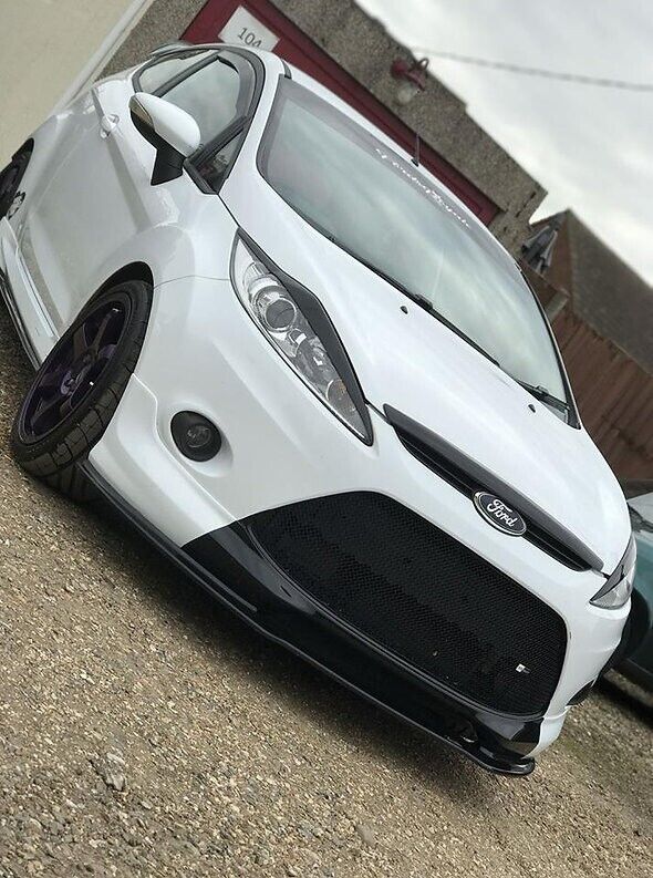 TRC Ford Fiesta MK7 Zetec S RS Style Bonnet Lip