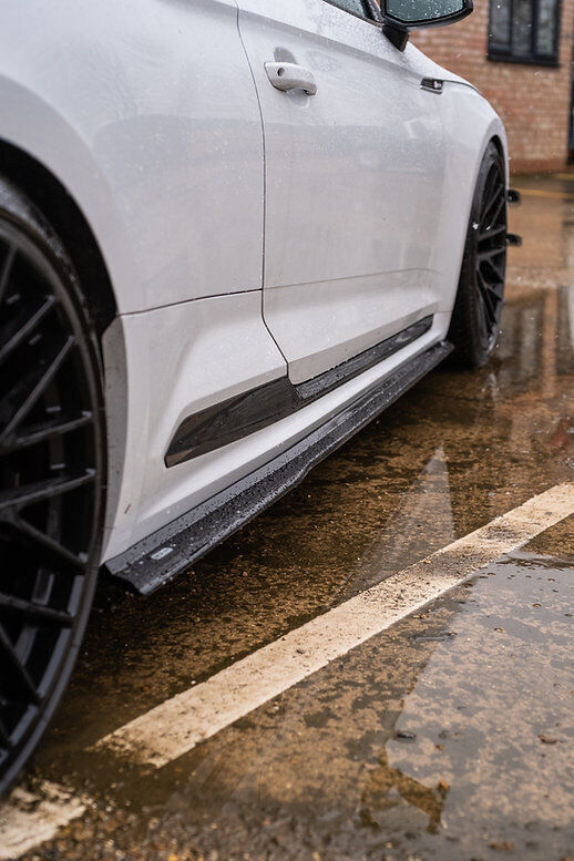 Dark Ghost - Audi RS5 B9 Side Skirt Splitters