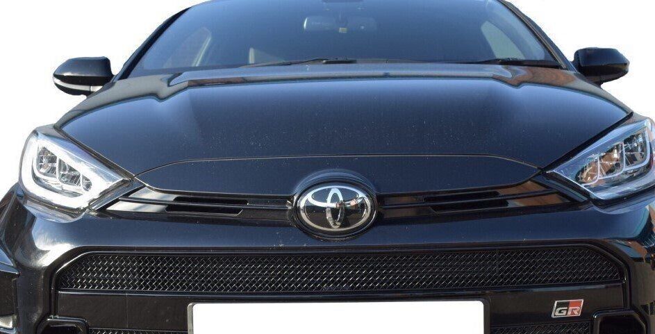 TOYOTA GR YARIS 2020+ FRONT GRILLE SET FROM ZUNSPORT ZTY89420B