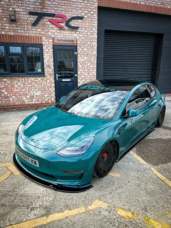 TRC Dark Ghost - Tesla Model 3 Front Splitter