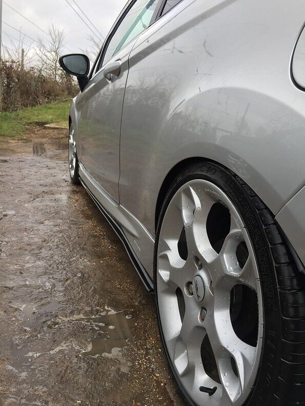 TRC Ford Fiesta MK7 Zetec S Side Skirt Splitters